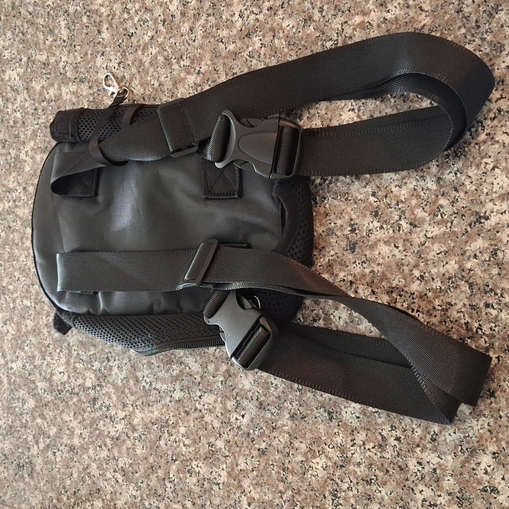 Dog/ Cat Carrier - Picture 2 of 3